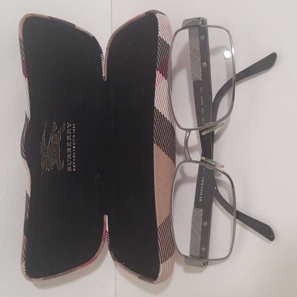BURBERRY Stylish Black and Silver Eyeglasses Frame Pre-owned Unisex